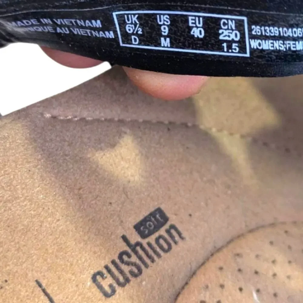 Clarks Kele Jasmine Fisherman Sandals EUC Size 9M   S3673